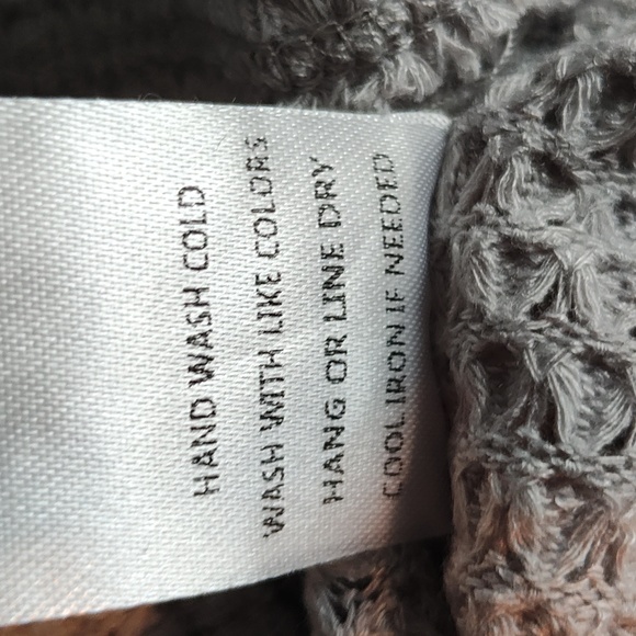 Pink Lily Heather Gray Waffle Knit Pullover Sweater Size Small - Picture 9 of 9